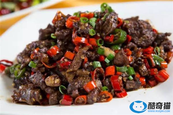 十道著名湘菜排名：剁椒鱼头是最常见的菜色，第七是肉质肥而不腻的毛氏红烧肉