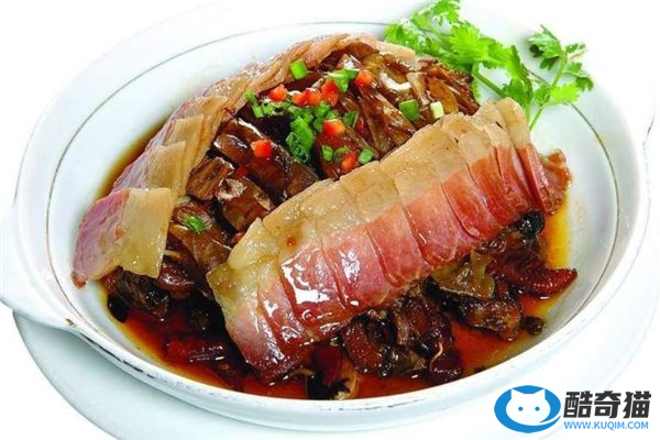 十道著名湘菜排名：剁椒鱼头是最常见的菜色，第七是肉质肥而不腻的毛氏红烧肉