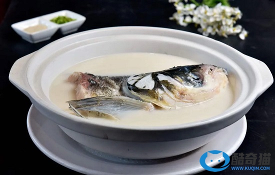 川菜砂锅鱼头汤的做法 砂锅鱼头汤怎么做好喝